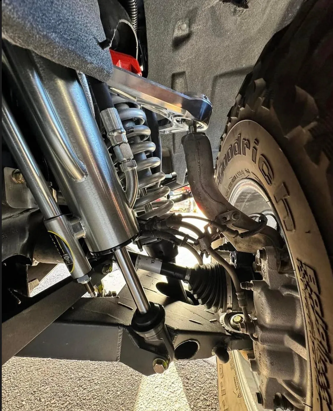 2021-2024 Raptor Mid Travel Front Suspension Kit with Billet Upper Arm - Gen 3