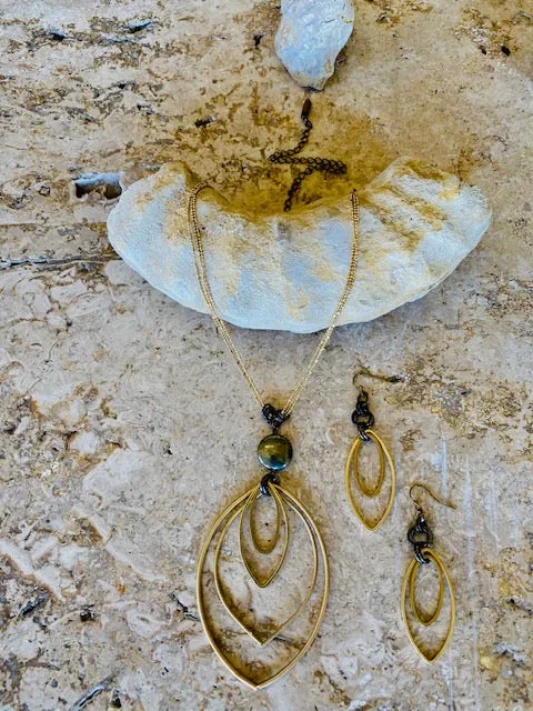 Amalgum Necklace