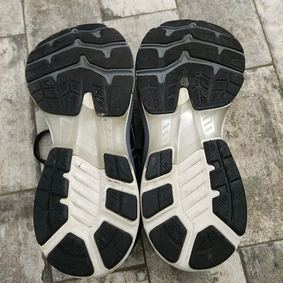 Asics Gel Kayano, Women Size 9