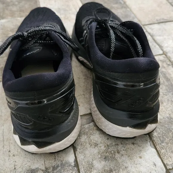 Asics Gel Kayano, Women Size 9