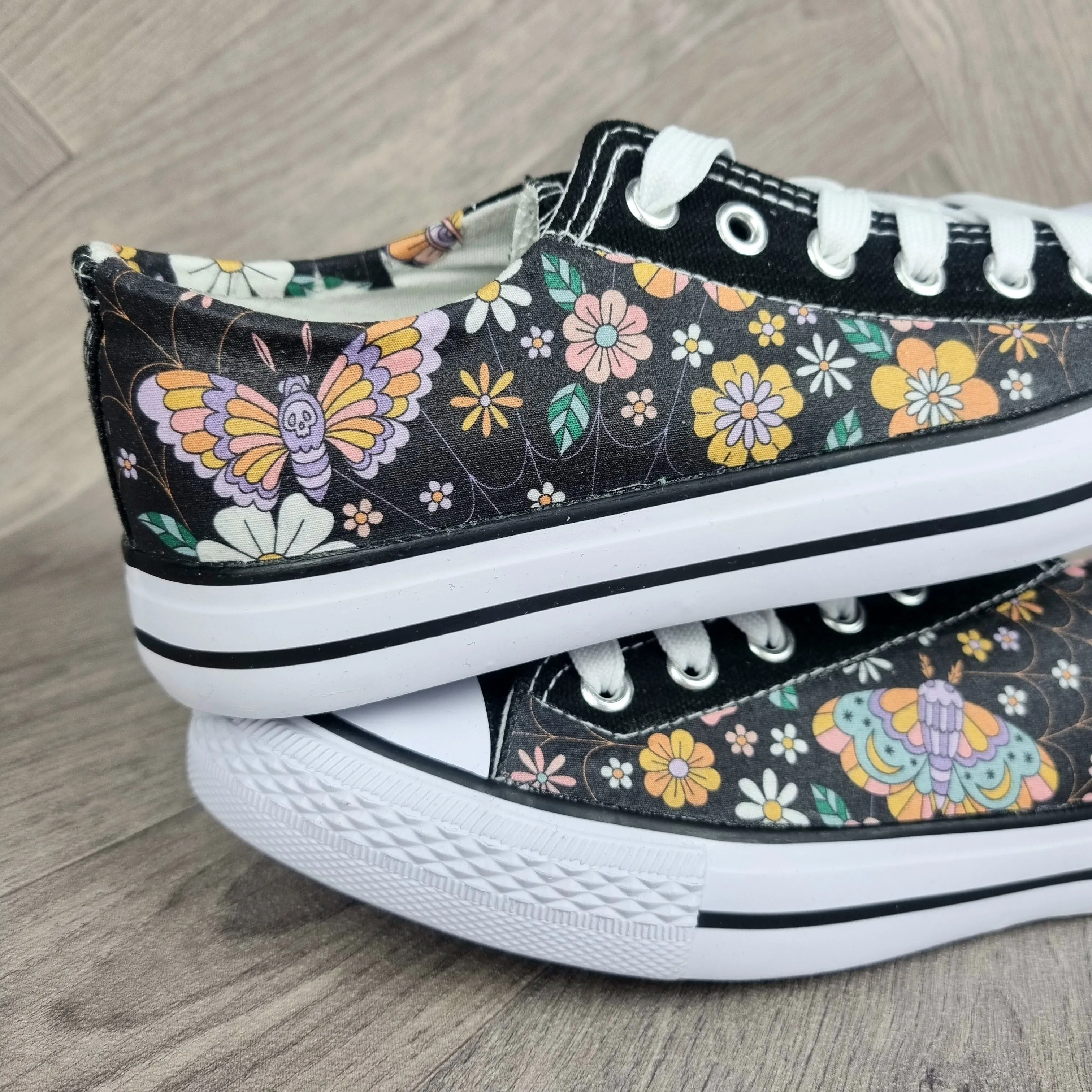 Autumn Floral Moth women sneakers