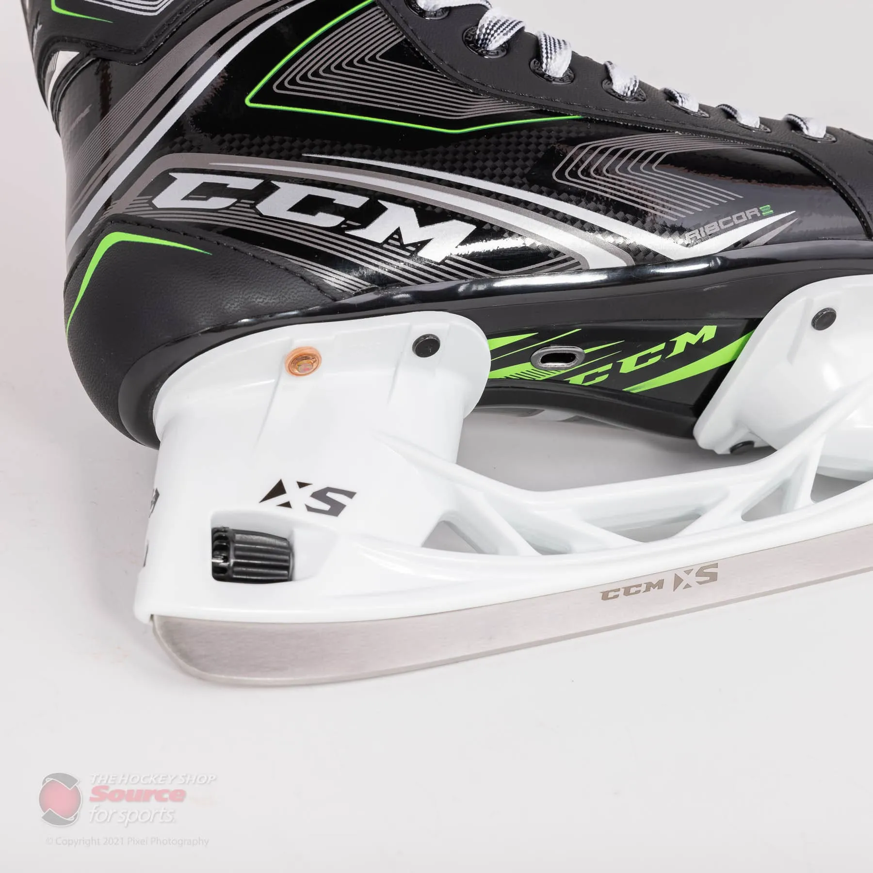 CCM RIBCOR 86K Intermediate Hockey Skates