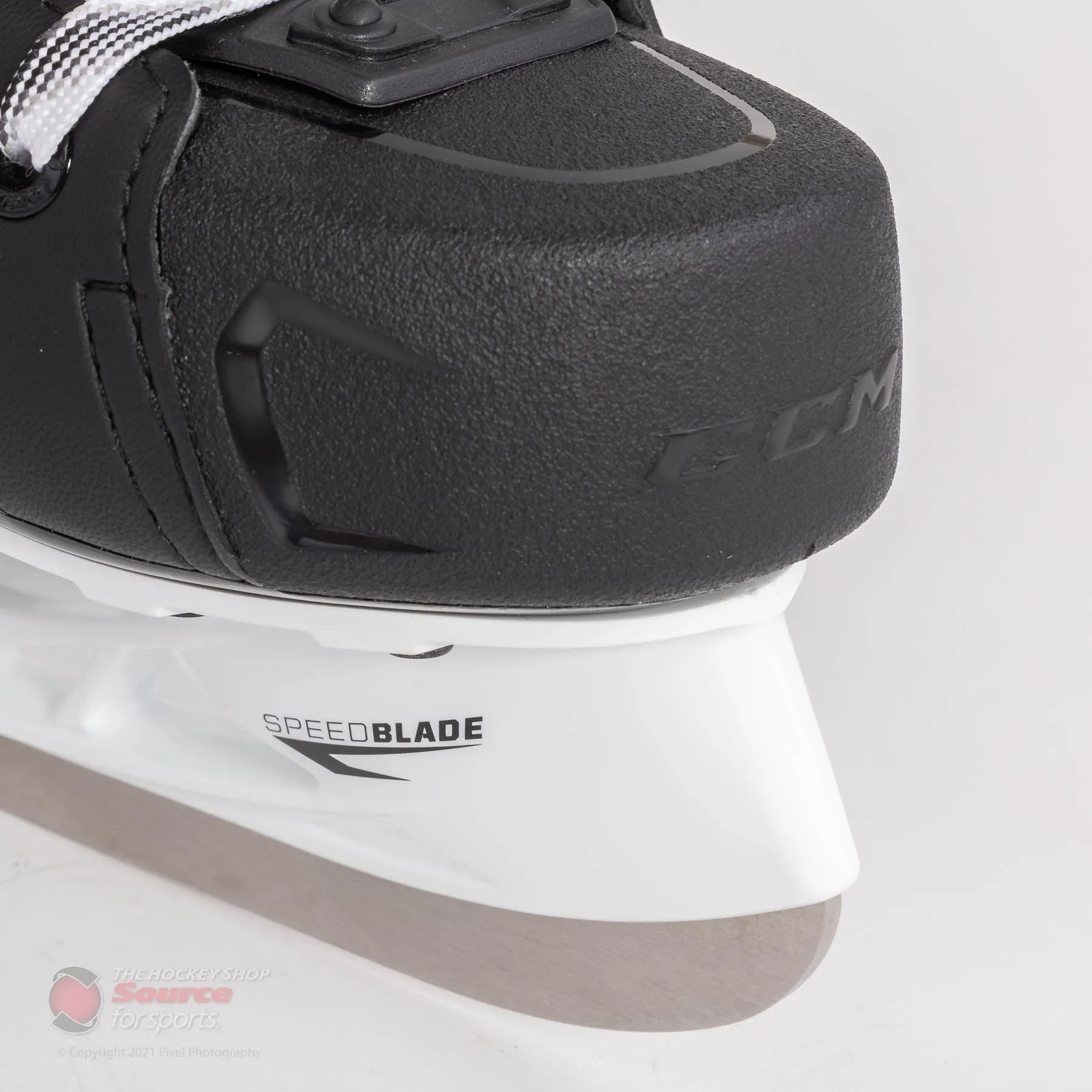 CCM RIBCOR 86K Intermediate Hockey Skates