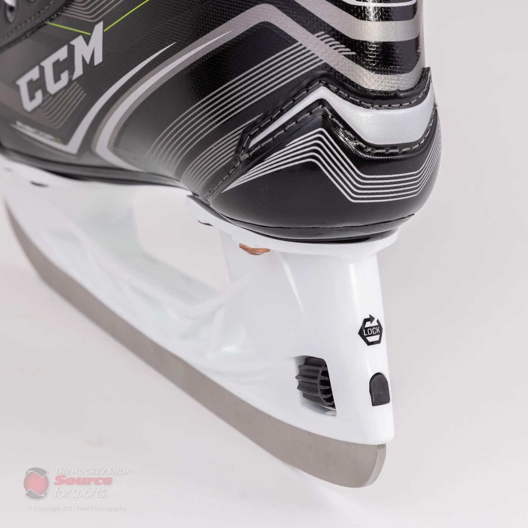 CCM RIBCOR 88K Junior Hockey Skates