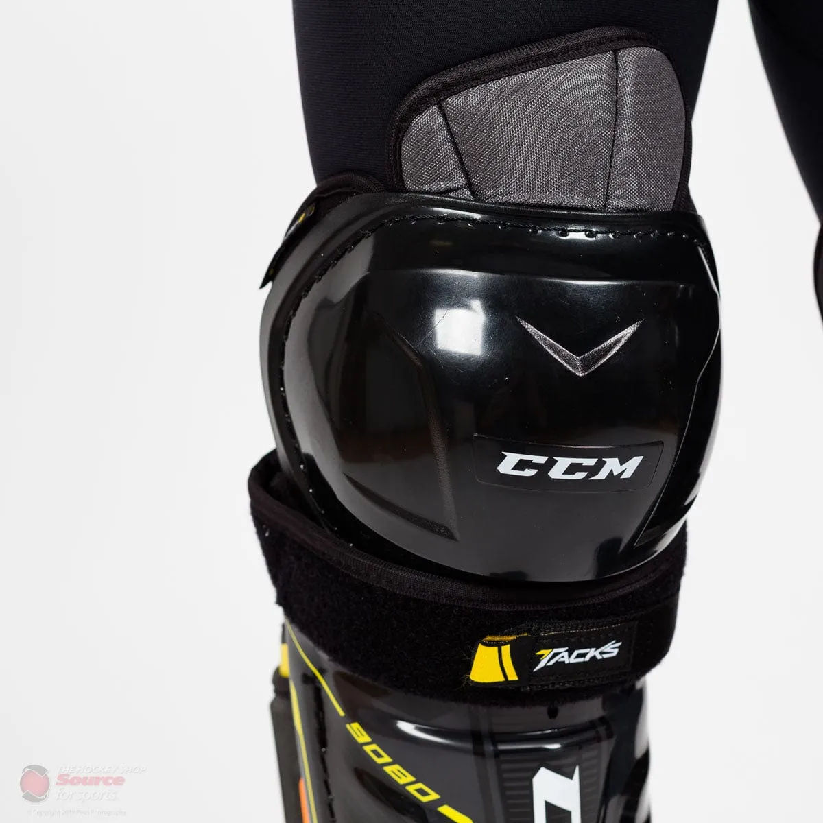 CCM Tacks 9080 Junior Hockey Shin Guards