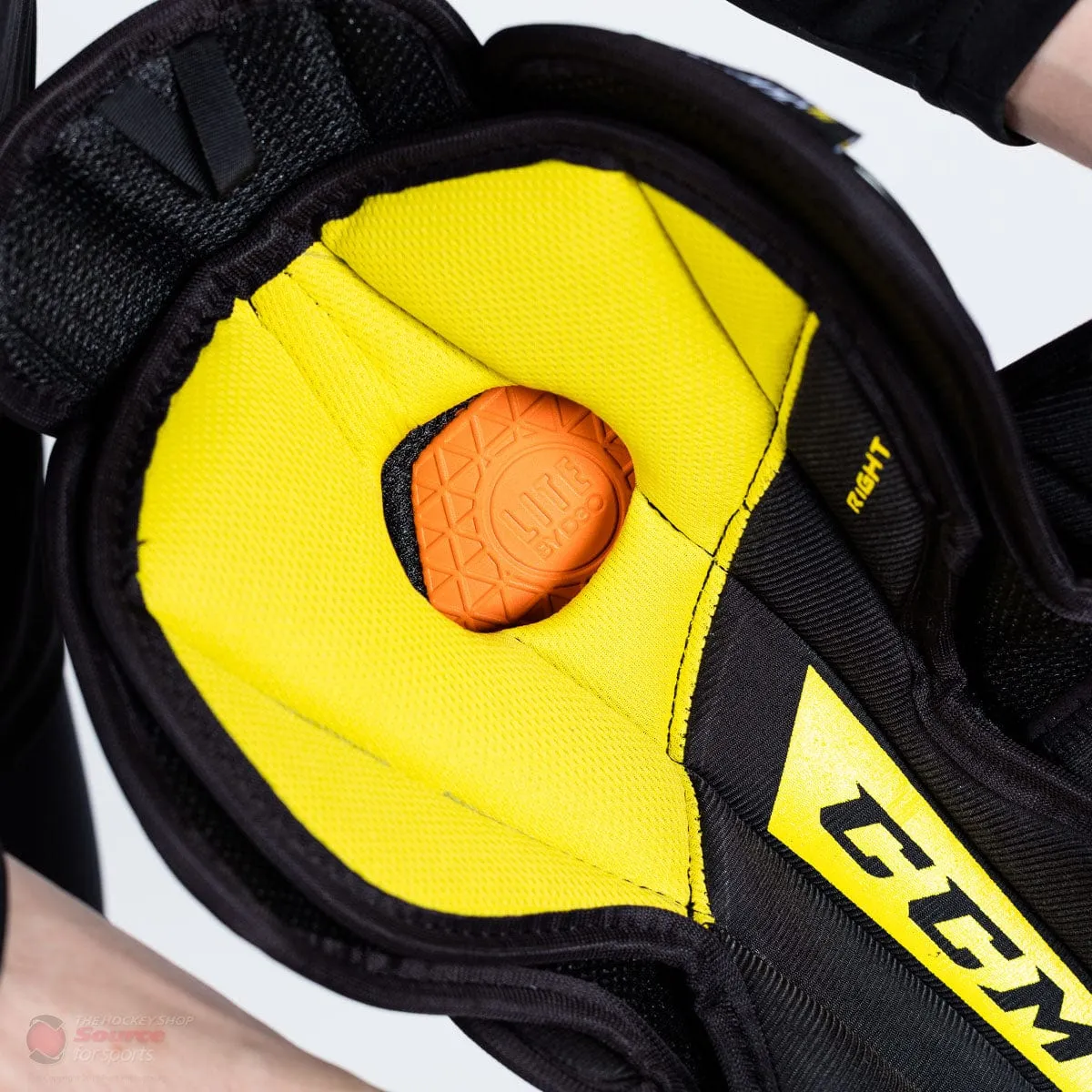 CCM Tacks 9080 Junior Hockey Shin Guards