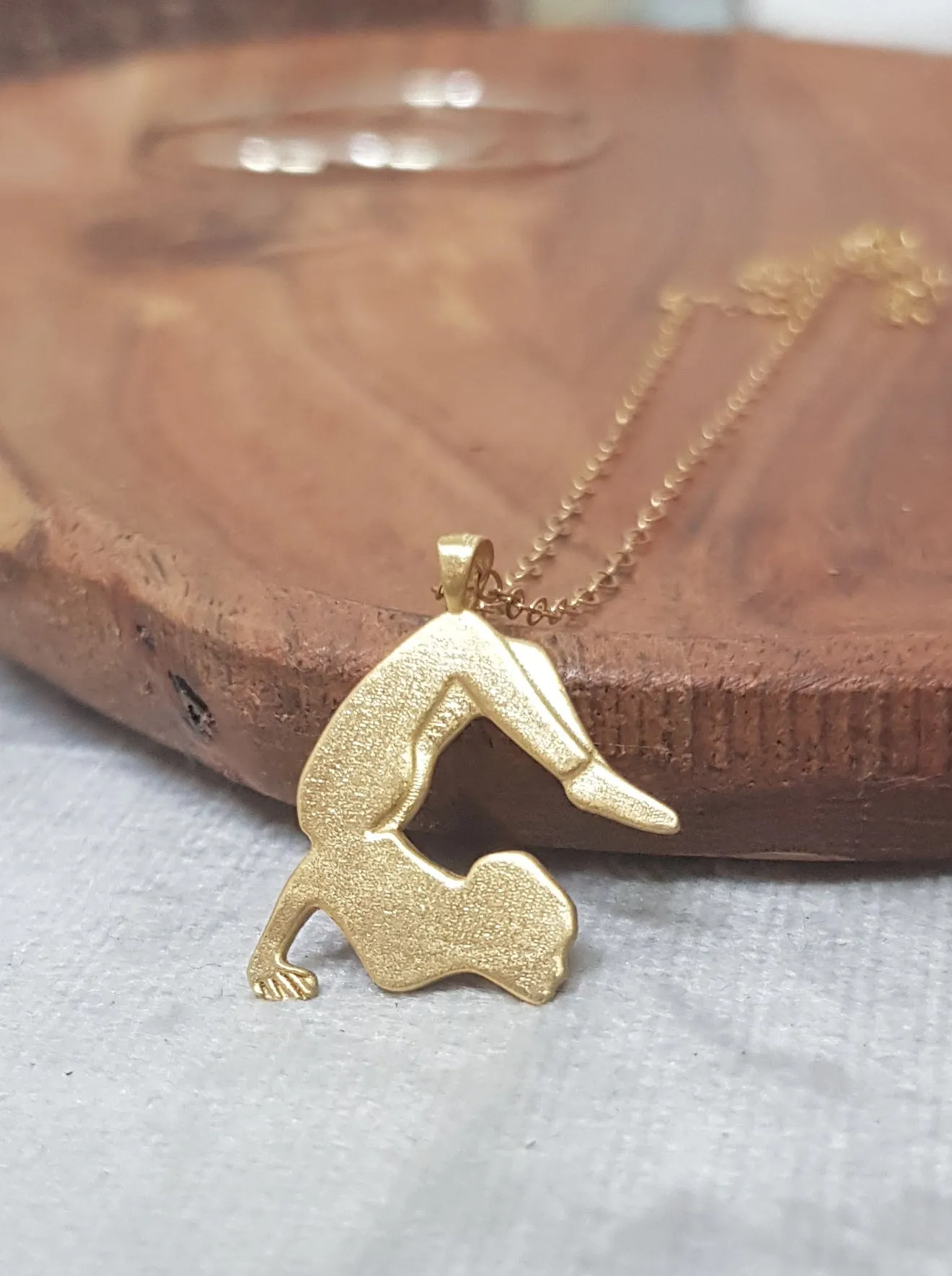 Custom Yoga Pendant Necklace (silver)