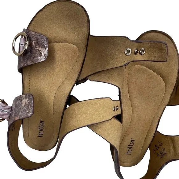 Hotter NWOT Tourist Leather Rose Gold/Pink Cork Bed Buckle Sandal Size 9