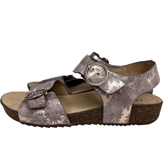Hotter NWOT Tourist Leather Rose Gold/Pink Cork Bed Buckle Sandal Size 9