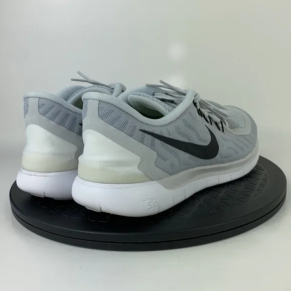 Nike Free 5.0 Gray/White Athletic Running Shoes 724383-003 Women's Size 10.5