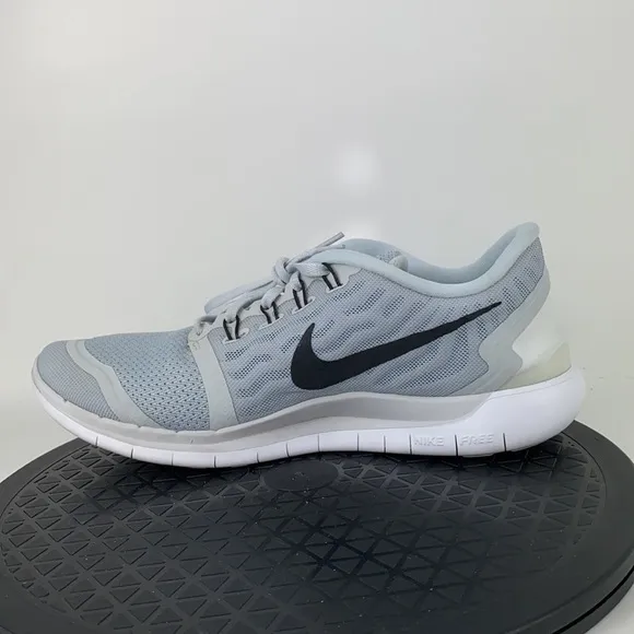 Nike Free 5.0 Gray/White Athletic Running Shoes 724383-003 Women's Size 10.5