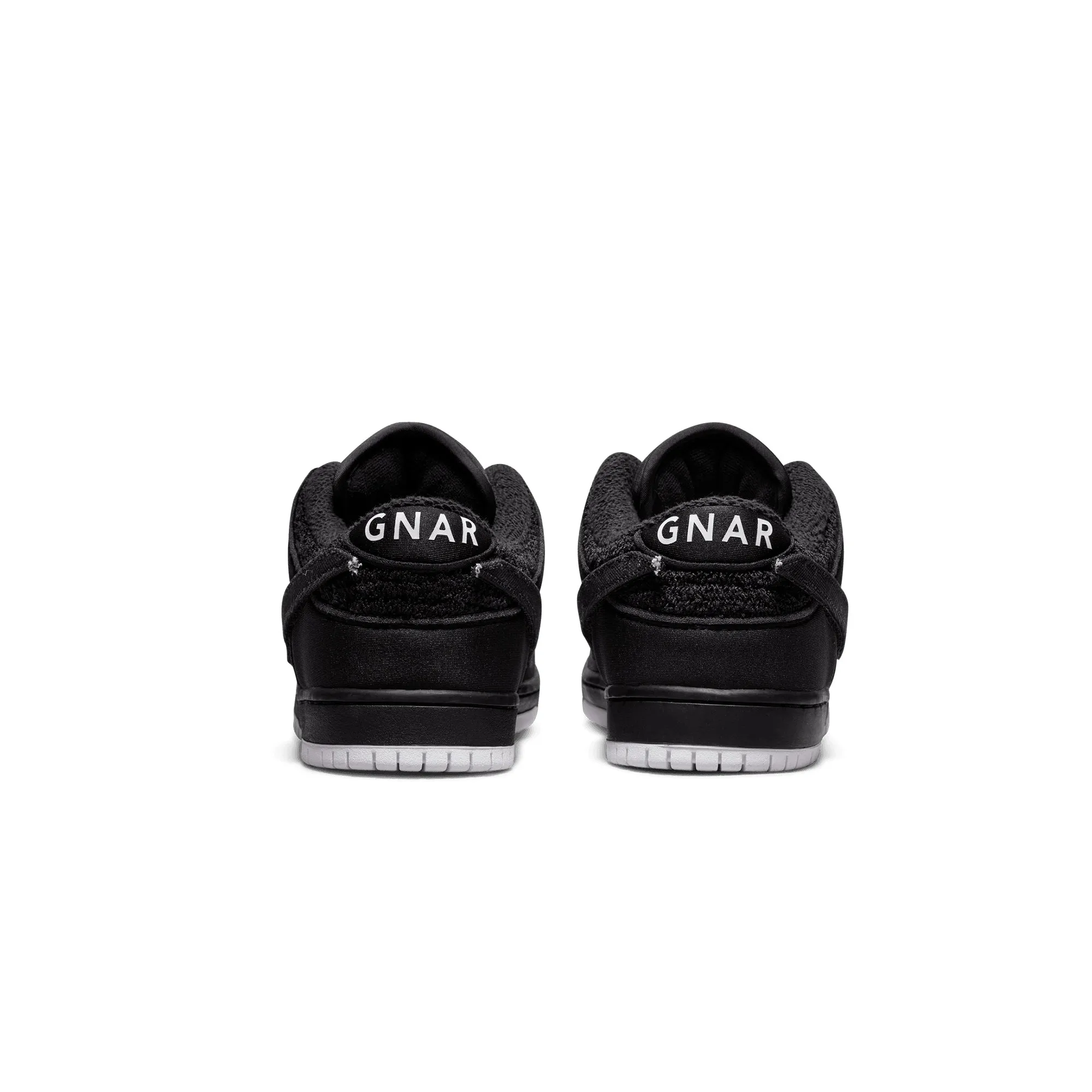 Nike SB x Gnarhunters Mens Dunk Low Pro QS Shoes
