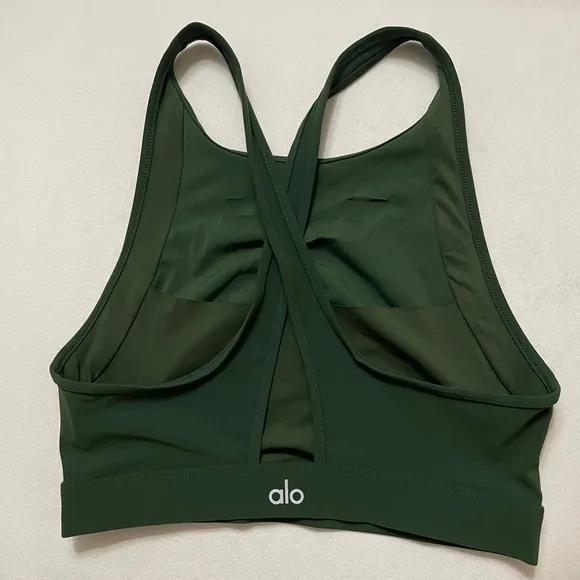 NWOT Alo Yoga Ripped Warrior Sports Bra Size S Forest Green
