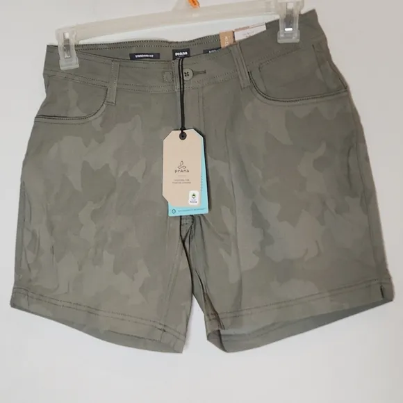 NWT Prana Halle ll 7&quot; Sage Green Camo Shorts Size 4