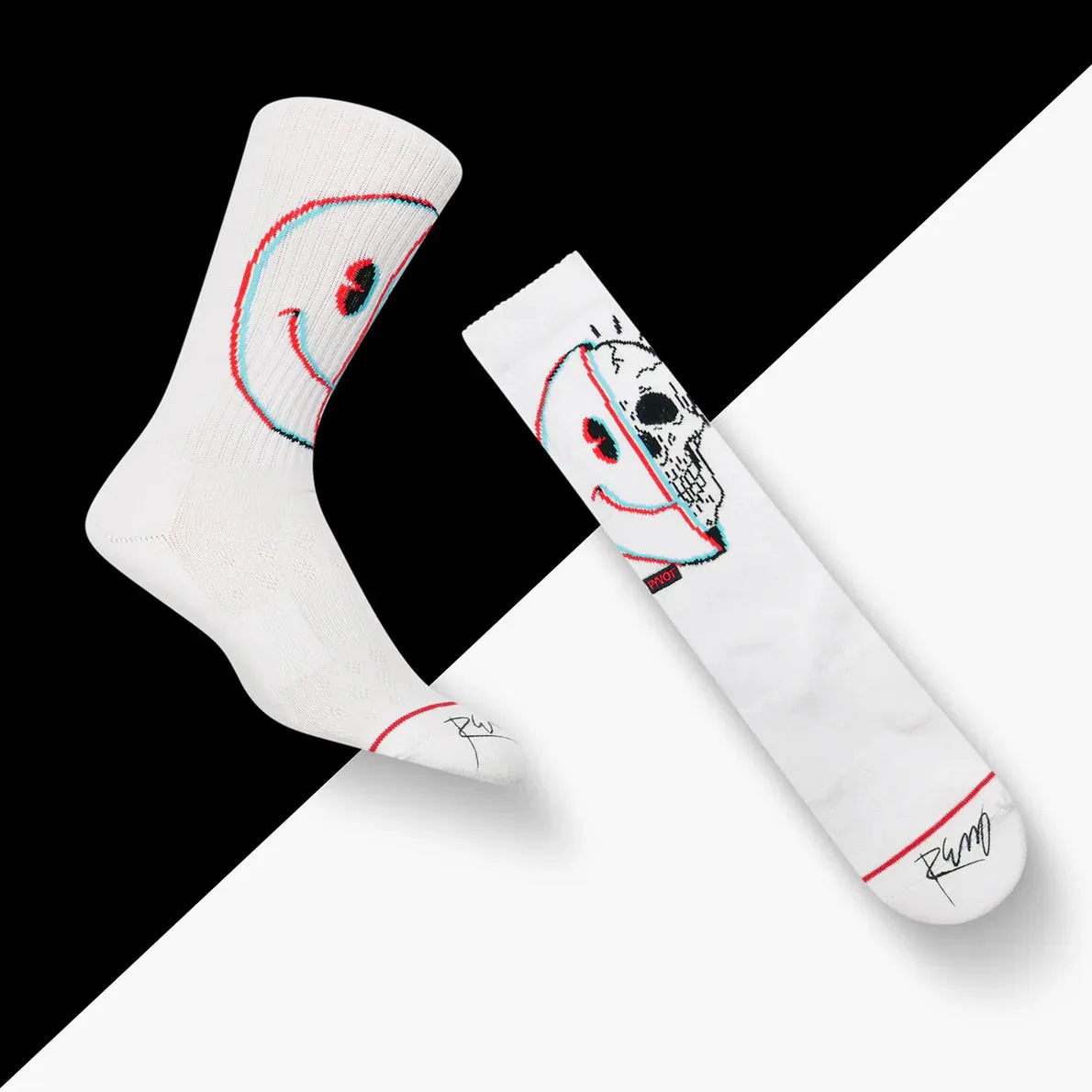 Pyvot Smiley Skull 3D Crew Socks