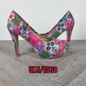 Size 5 READY MADE. Sugar skulls pink heels