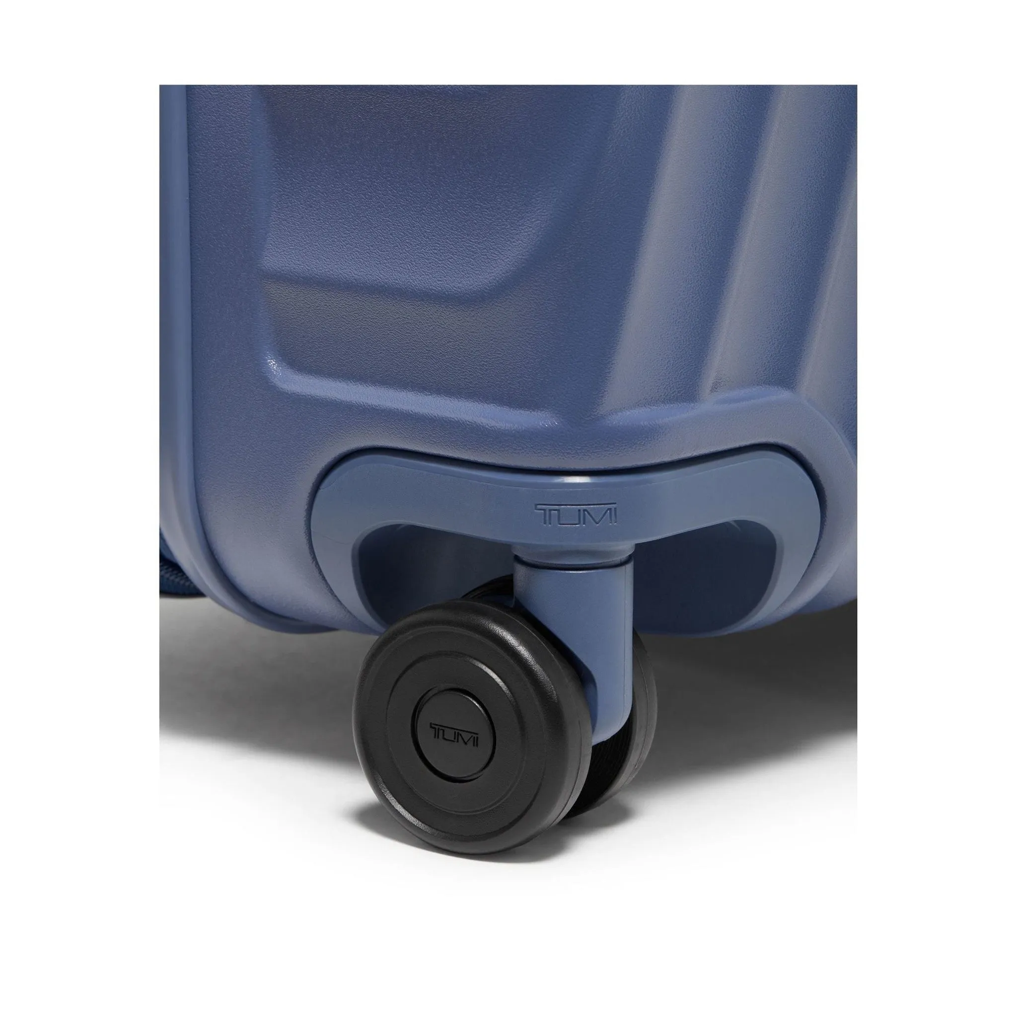 TUMI 19 Degree Extended Trip Expandable 4 Wheeled Packing Case