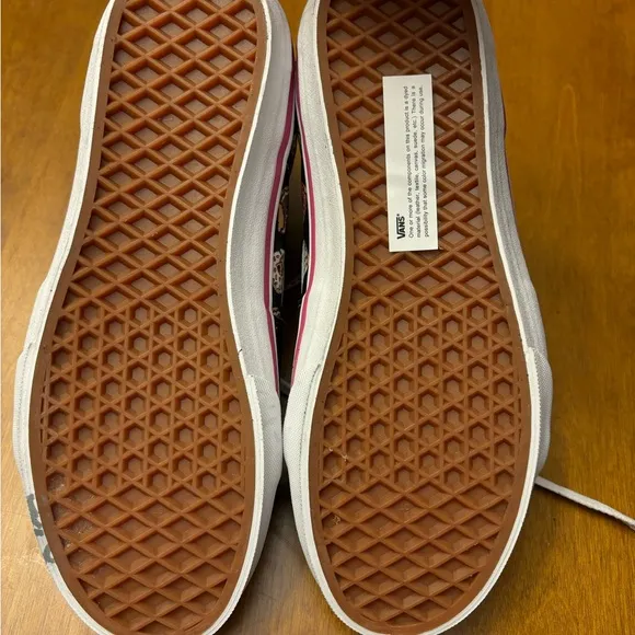 Vans Kids Sk8 Donuts Heart Hi Top Sneaker Shoes Size 6 US Juniors