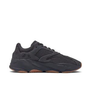 Yeezy 700 Utility Black
