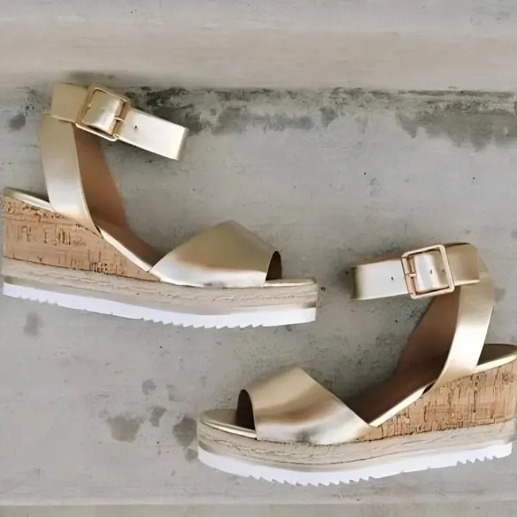 Zoe® | Stylish sandals with wedge heel